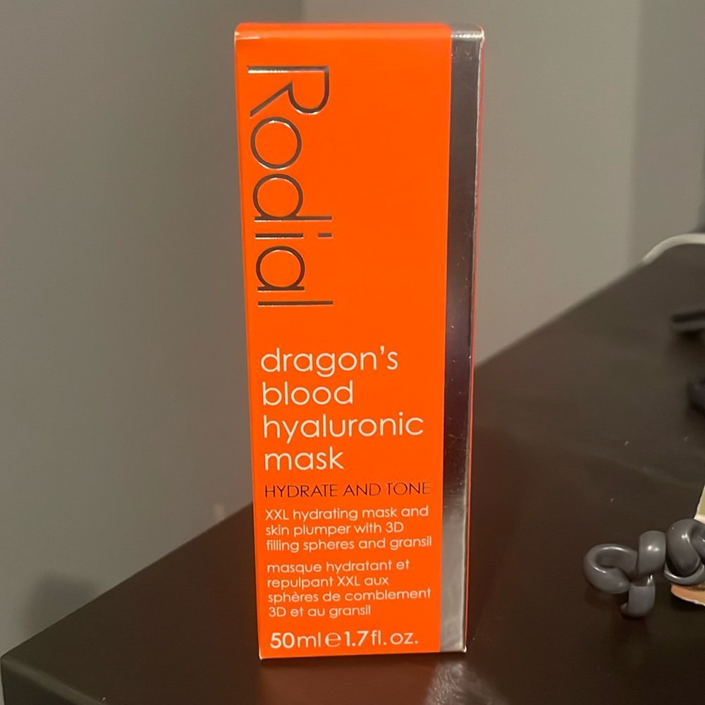 $25 Rodial Dragon's Blood Hyaluronic Mask 🤩